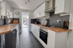 Kitchen- click for photo gallery